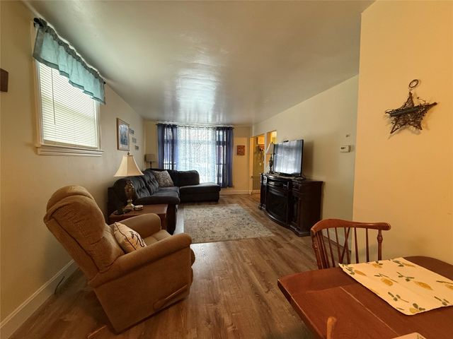 248 E 4TH Street, Waterford, PA 16441