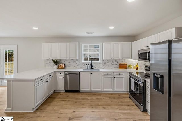 2 Wheat Cressing Court, Greenville, SC 29607