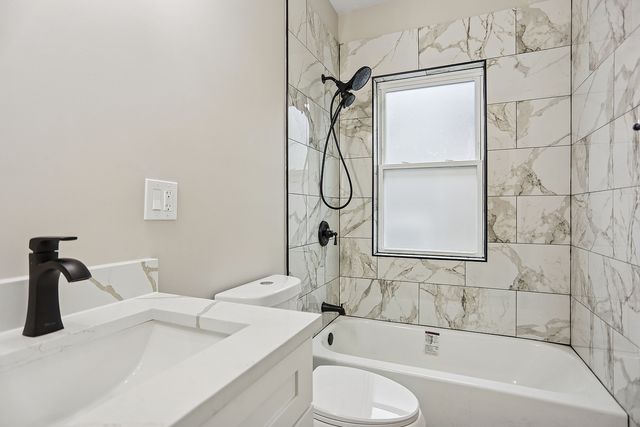 1435 N Mason Avenue, Chicago, IL 60651