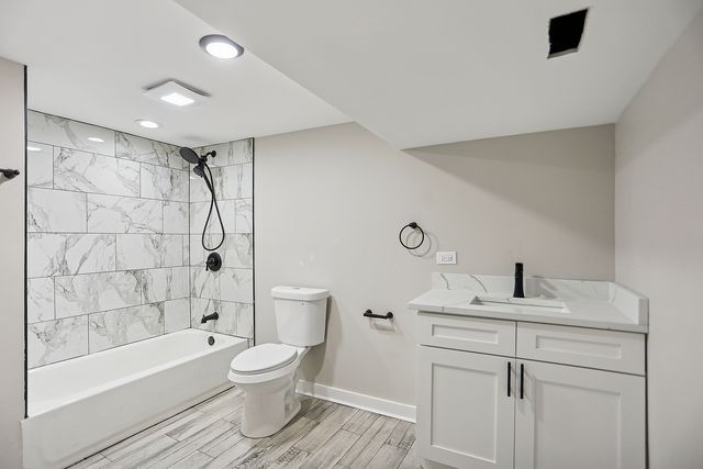 1435 N Mason Avenue, Chicago, IL 60651