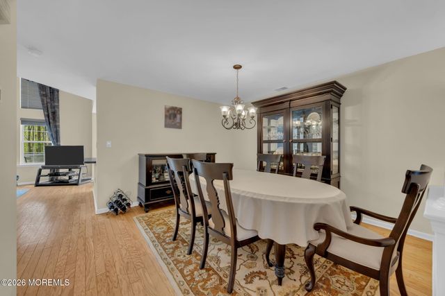 29 Whitemarsh Drive, Manalapan, NJ 07726