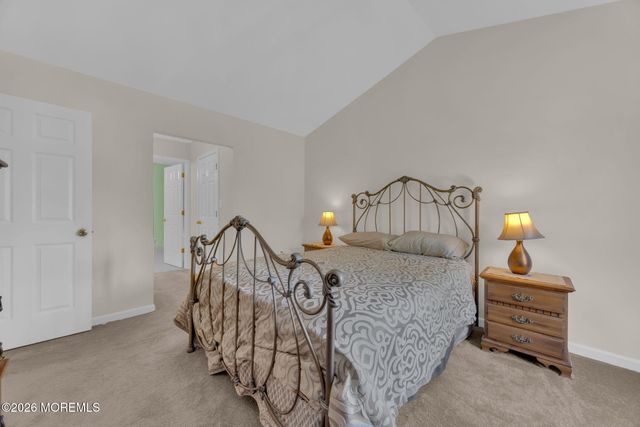 29 Whitemarsh Drive, Manalapan, NJ 07726