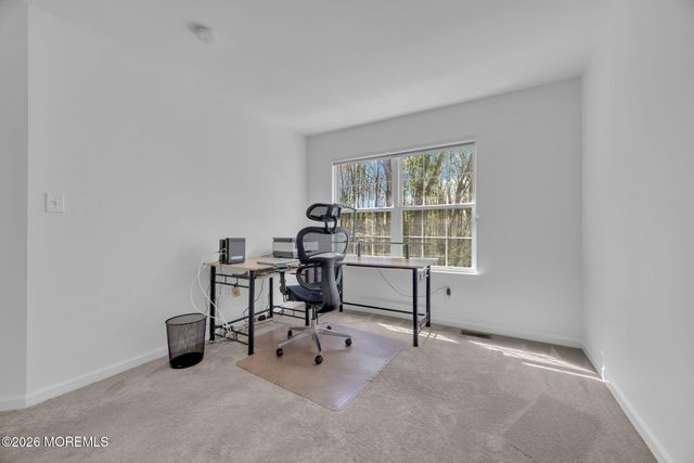 29 Whitemarsh Drive, Manalapan, NJ 07726