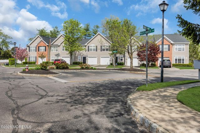 29 Whitemarsh Drive, Manalapan, NJ 07726