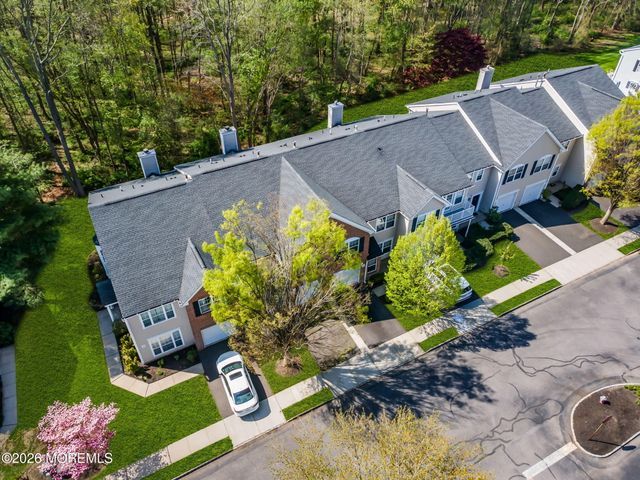 29 Whitemarsh Drive, Manalapan, NJ 07726