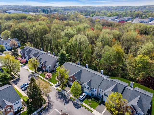 29 Whitemarsh Drive, Manalapan, NJ 07726