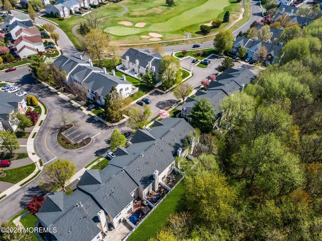 29 Whitemarsh Drive, Manalapan, NJ 07726