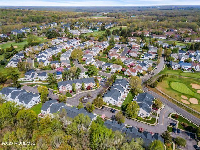 29 Whitemarsh Drive, Manalapan, NJ 07726