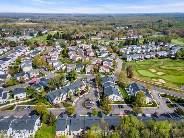 29 Whitemarsh Drive, Manalapan, NJ 07726