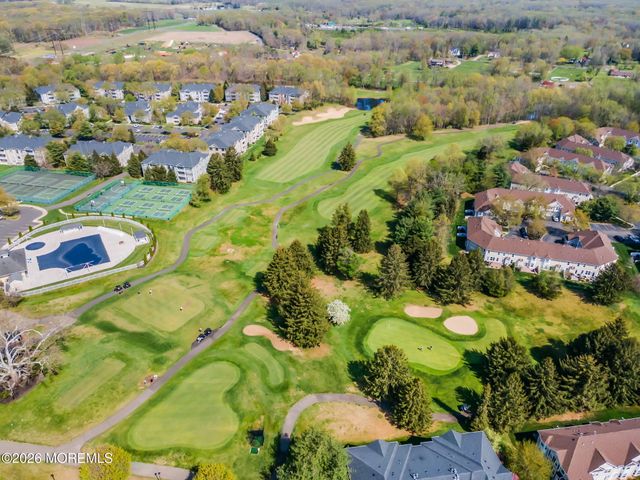 29 Whitemarsh Drive, Manalapan, NJ 07726