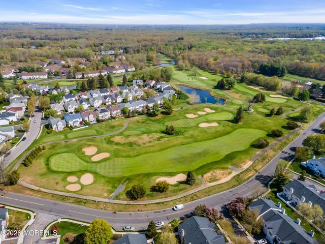 29 Whitemarsh Drive, Manalapan, NJ 07726