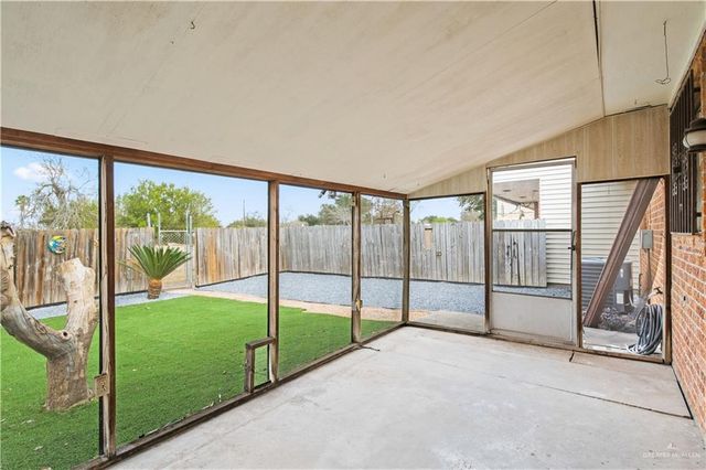 1425 Evergreen Avenue, Mission, TX 78572