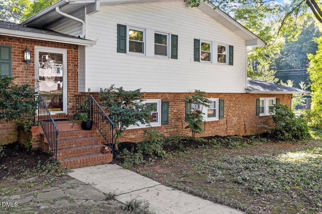 2100 Nancy Ann Drive, Raleigh, NC 27607