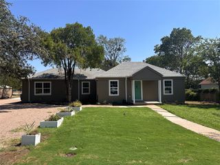 3602 Durham Avenue, Brownwood, TX 76801