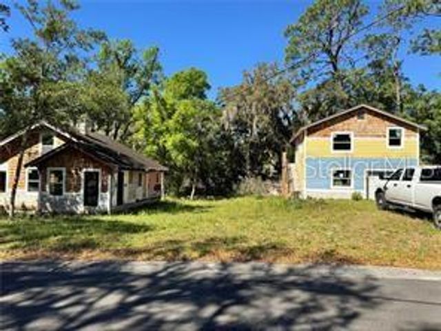 737 E INDIANA AVENUE, Deland, FL 32724