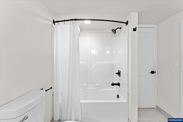 1093 Icel Ct NE, Salem, OR 97301