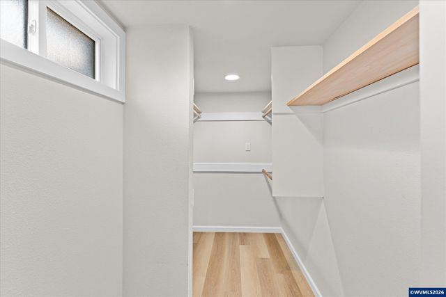 1093 Icel Ct NE, Salem, OR 97301