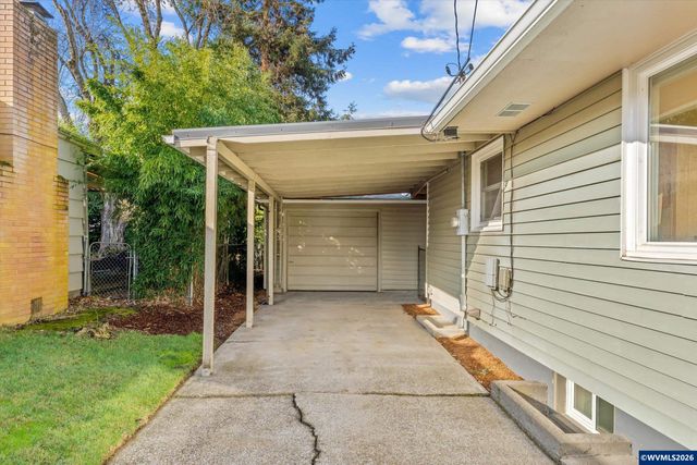 1093 Icel Ct NE, Salem, OR 97301