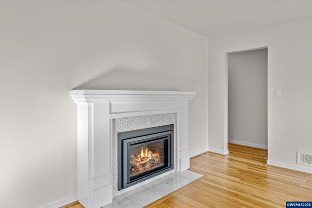 1093 Icel Ct NE, Salem, OR 97301