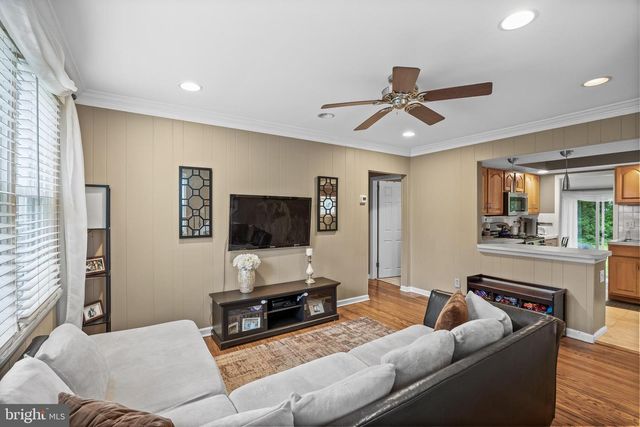 3 RHODE ISLAND AVE, Cherry Hill, NJ 08002