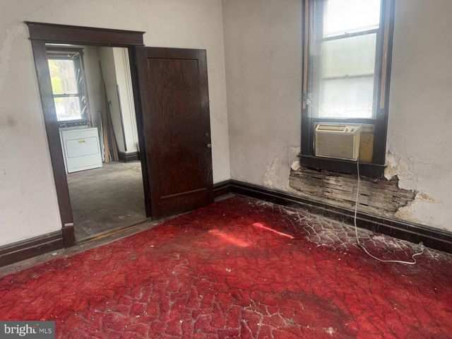 201-203 N FRONT ST, Minersville, PA 17954
