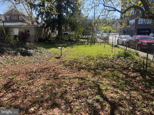 201-203 N FRONT ST, Minersville, PA 17954