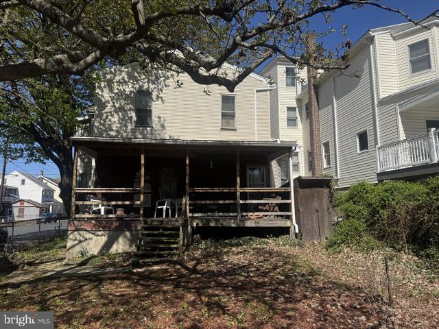 201-203 N FRONT ST, Minersville, PA 17954