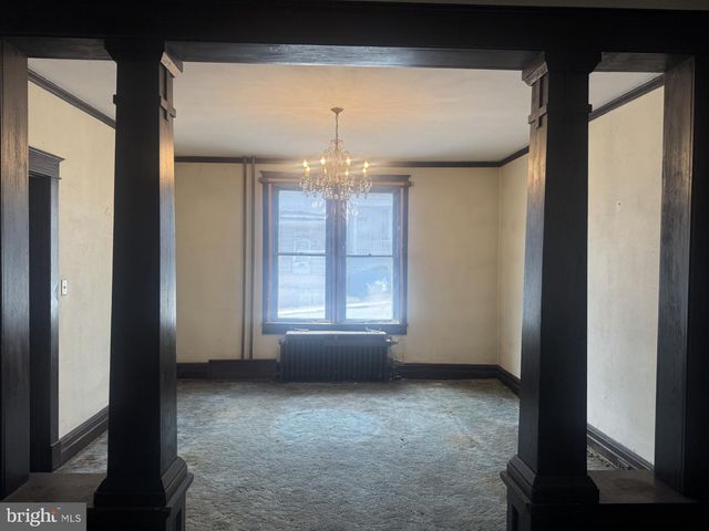 201-203 N FRONT ST, Minersville, PA 17954