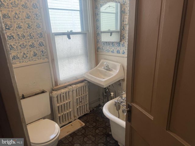 201-203 N FRONT ST, Minersville, PA 17954
