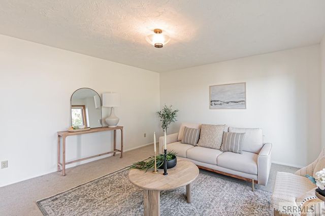 435 N 1500 E, St Anthony, ID 83445