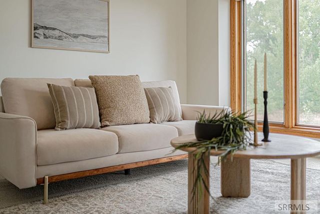 435 N 1500 E, St Anthony, ID 83445