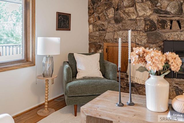 435 N 1500 E, St Anthony, ID 83445