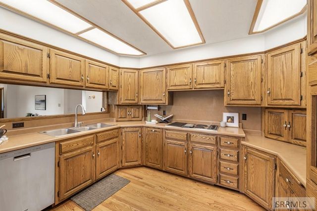 435 N 1500 E, St Anthony, ID 83445