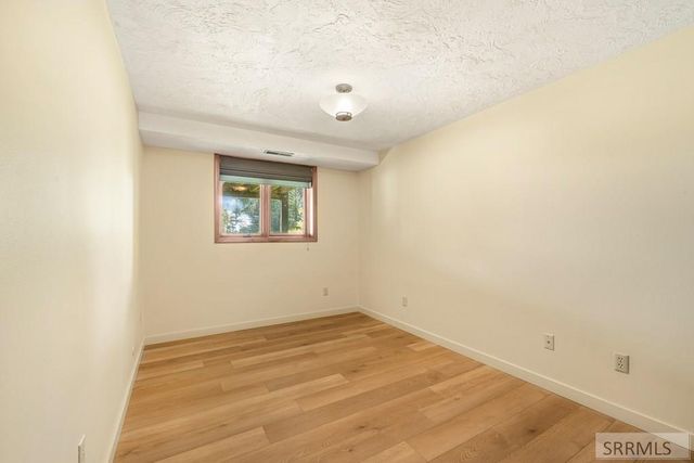 435 N 1500 E, St Anthony, ID 83445