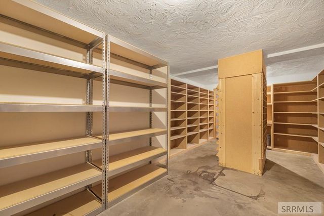 435 N 1500 E, St Anthony, ID 83445