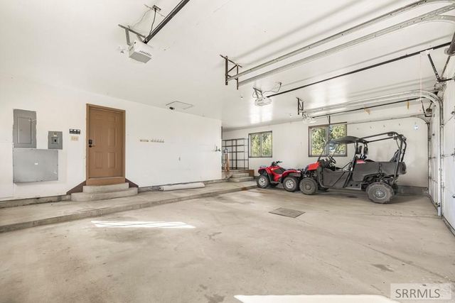 435 N 1500 E, St Anthony, ID 83445