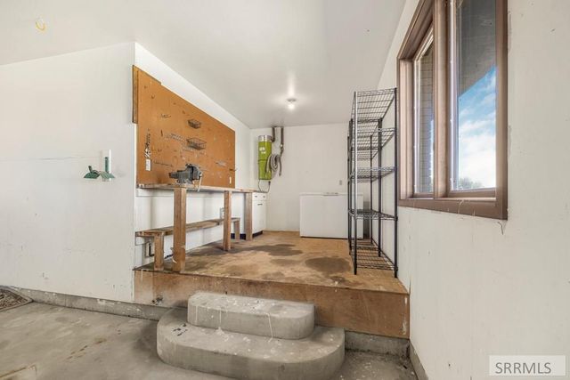 435 N 1500 E, St Anthony, ID 83445