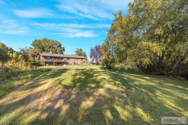 435 N 1500 E, St Anthony, ID 83445