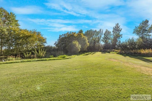 435 N 1500 E, St Anthony, ID 83445