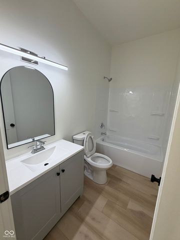 2701 N College Avenue, Indianapolis, IN 46205