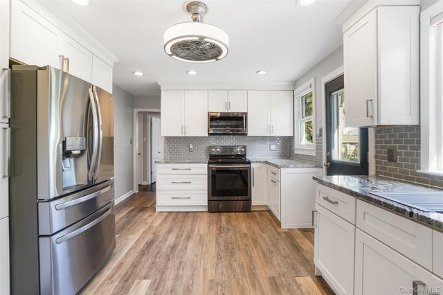 36 Hasbrouck Drive, Poughkeepsie, NY 12603