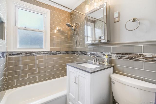 36 Hasbrouck Drive, Poughkeepsie, NY 12603