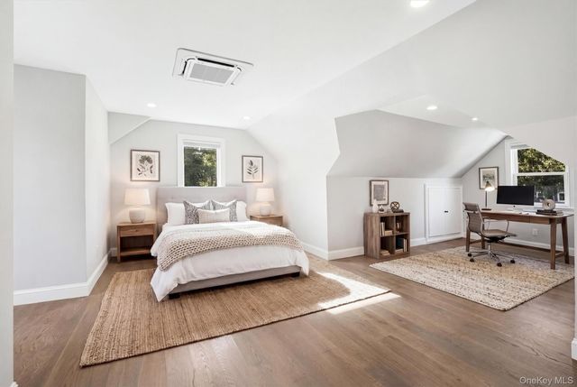 36 Hasbrouck Drive, Poughkeepsie, NY 12603