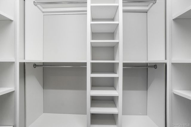 36 Hasbrouck Drive, Poughkeepsie, NY 12603