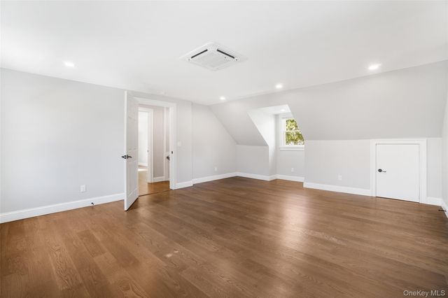 36 Hasbrouck Drive, Poughkeepsie, NY 12603