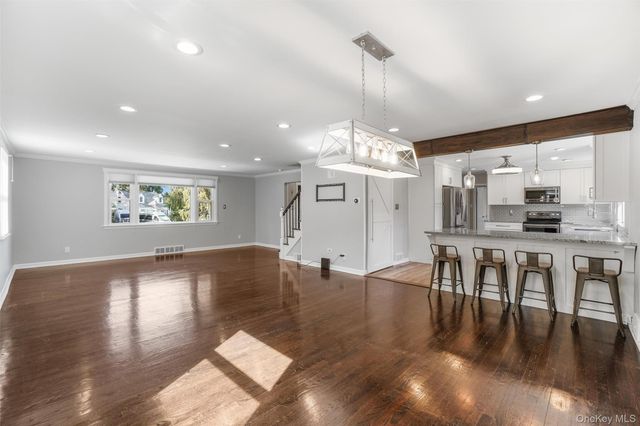 36 Hasbrouck Drive, Poughkeepsie, NY 12603