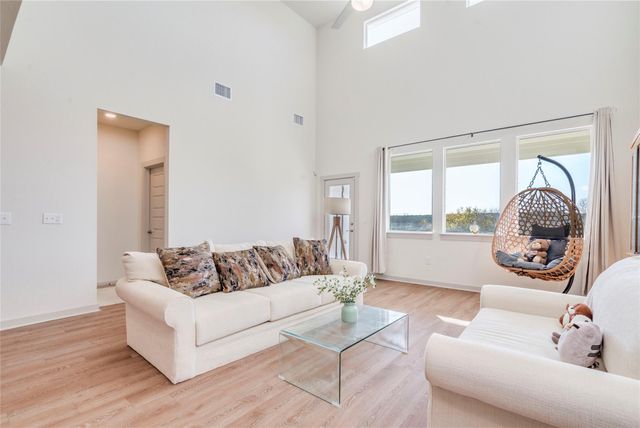 10932 Defender TRL, Austin, TX 78754