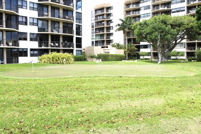 859 Jeffery Street 311, Boca Raton, FL 33487