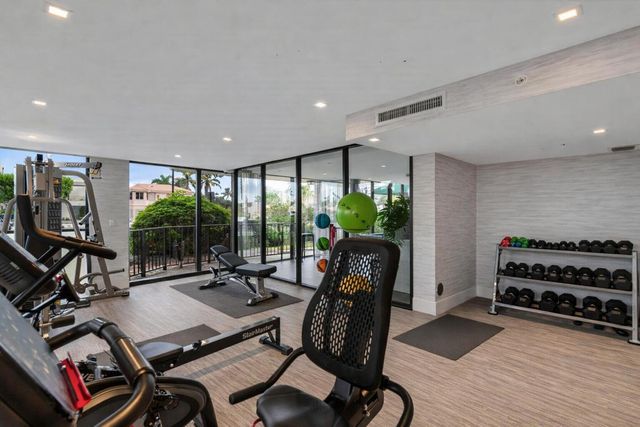 859 Jeffery Street 311, Boca Raton, FL 33487