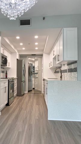 859 Jeffery Street 311, Boca Raton, FL 33487